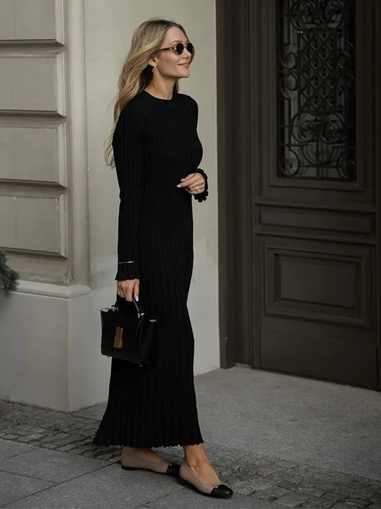 Genzi Long Sleeve Pleated Knitted Maxi Dress