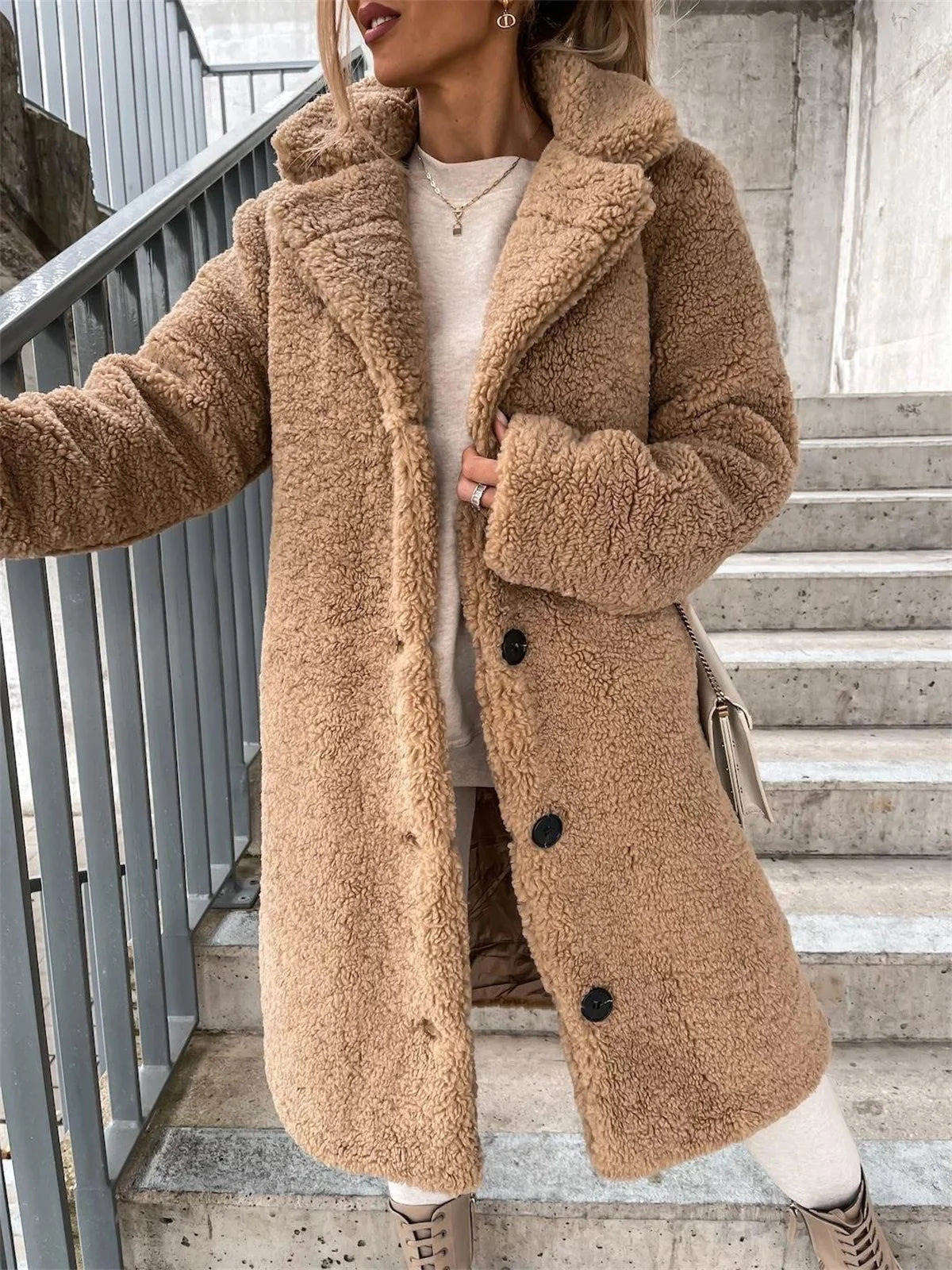 GENZI OVERSIZE TEDDY FAUX FUR COAT