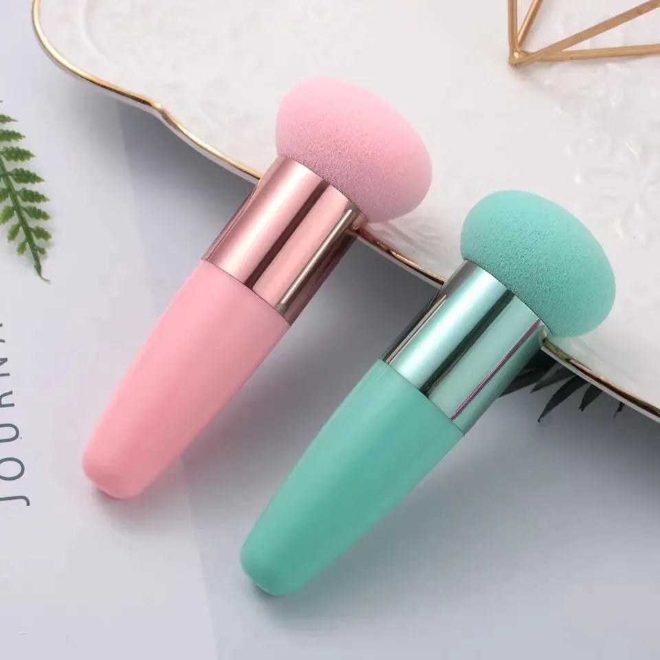 Mushroom Head Makeup Brush with Handle